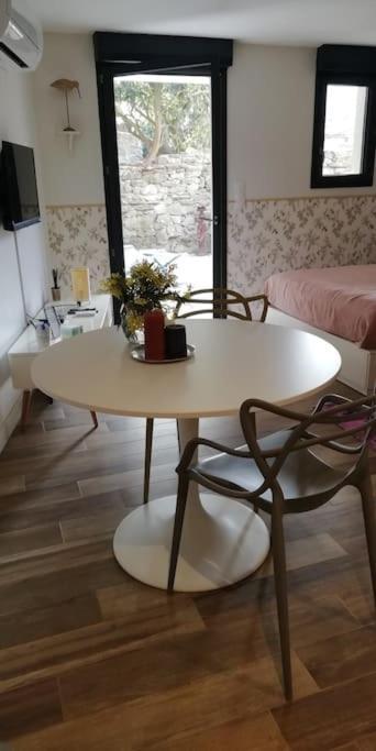 Studio En Rez De Jardin Collobrières Εξωτερικό φωτογραφία