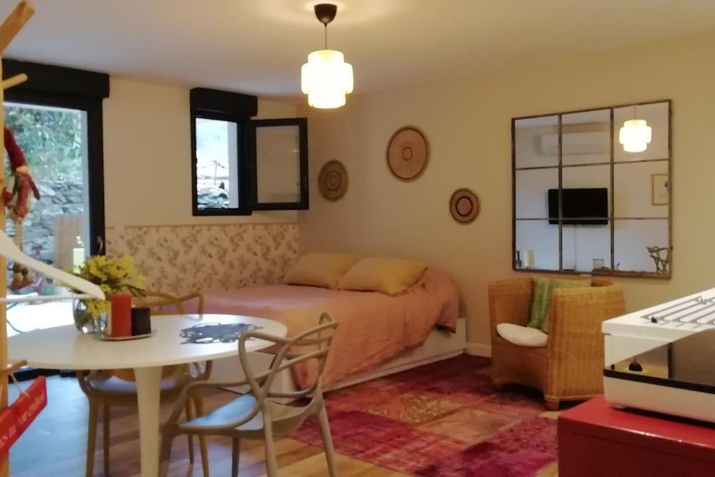 Studio En Rez De Jardin Collobrières Εξωτερικό φωτογραφία